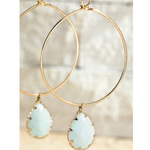 Load image into Gallery viewer, Natural Tear Drop Stone Earring
