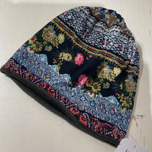 Load image into Gallery viewer, Vintage Ivy &amp; Roses Beanie
