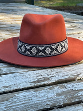 Load image into Gallery viewer, Dakota Flower Wrap Hard Shell Hat
